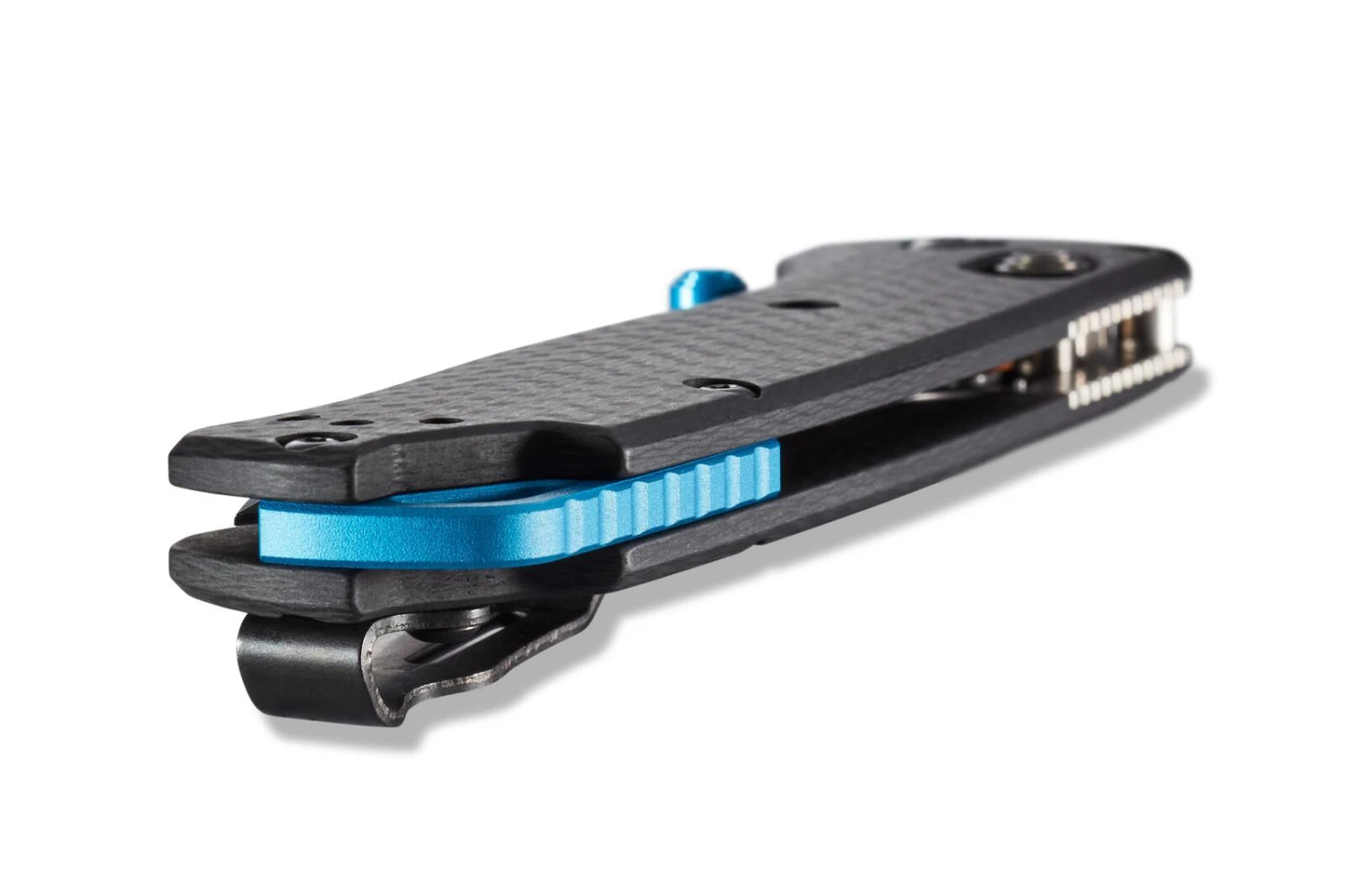 Benchmade Bugout CPM-S90V Steel Carbon Fibre Handle Folder Knife - B535-3 - Image 4